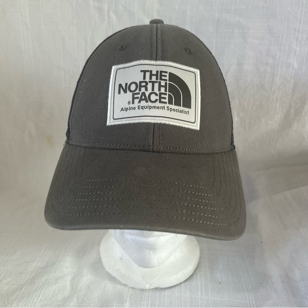 The North Face Deep Fit Mudder Gray Trucker Hat One Size